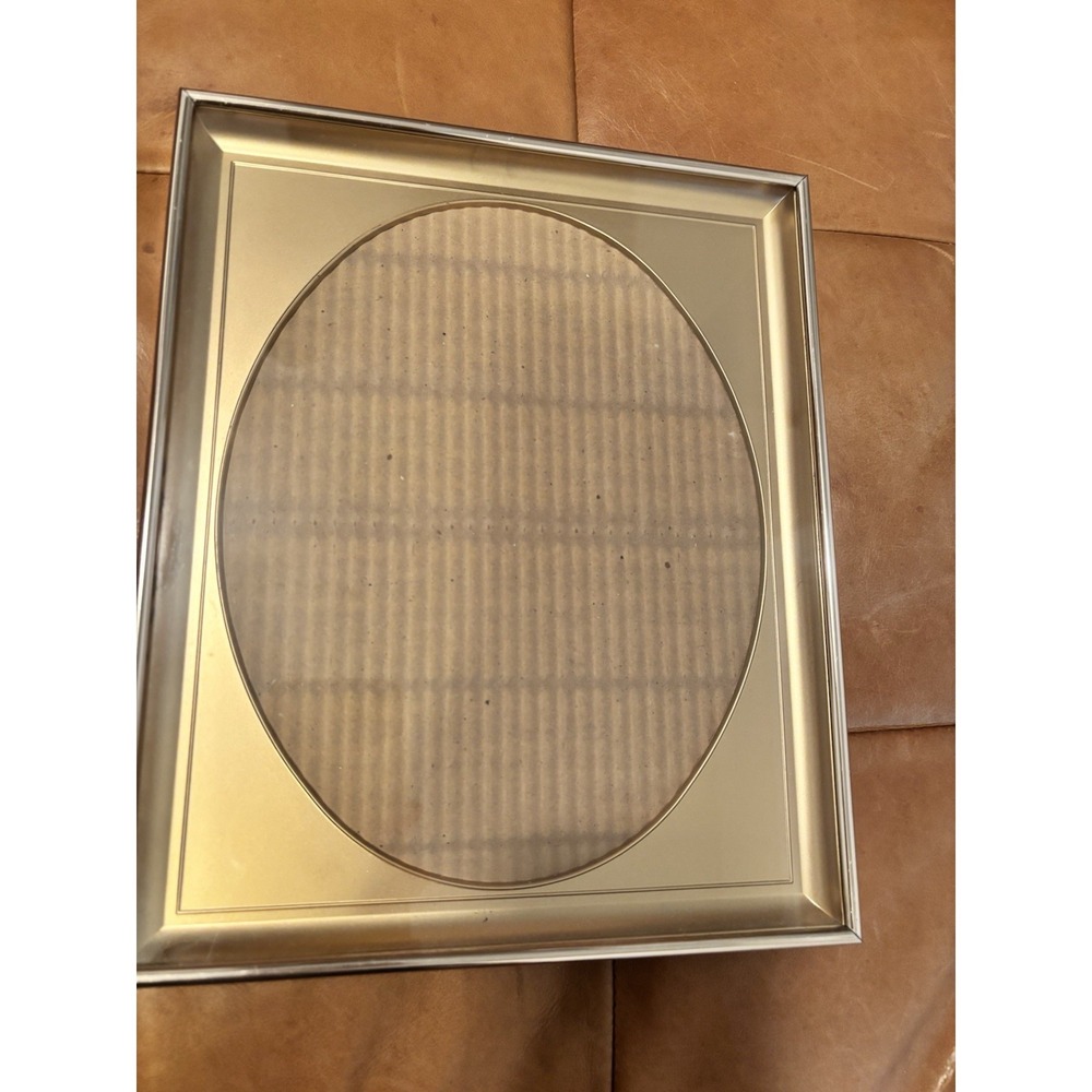 Vintage Photo Frame MCM Oval 9x11‎ Shadow Box Picture Gold Metal Intercraft